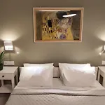 Papadioti Aparthotel