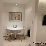 מלון דירות Papadioti פפקי