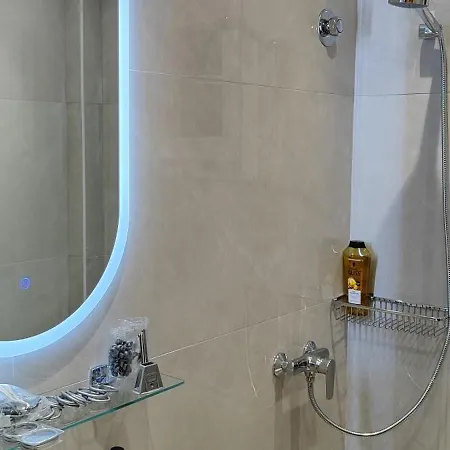 Papadioti Hotel apartamentowy Pefki (Evia)