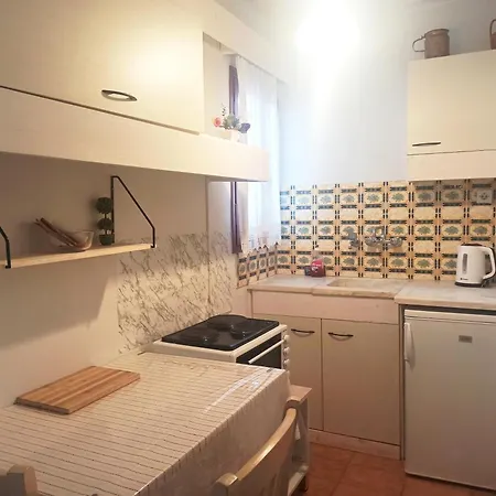 Papadioti Pefki (Evia)