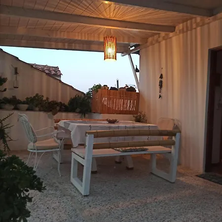 Papadiotis Apartments Ground Floor Пефки