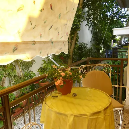 Papadiotis Apartments Ground Floor 3*