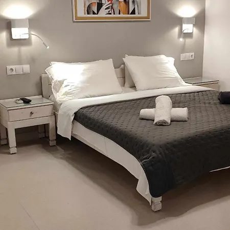 Papadiotis Apartments Ground Floor Апарт-отель