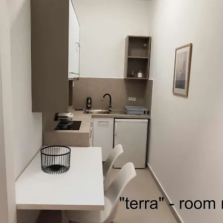 Papadiotis Apartments Ground Floor 3* Пефки