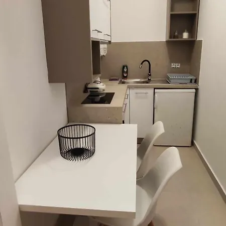 Апарт-отель Papadiotis Apartments Ground Floor