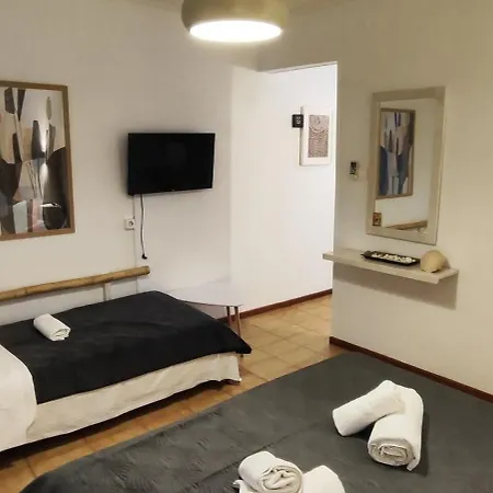 Aparthotel Papadioti Pefki (Evia)